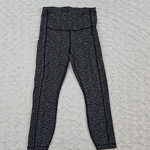 Athleta Ultimate Stash Pocket Textured 7/8 Tight Gym Yoga women's XS P / Petite - Picture 1 of 8